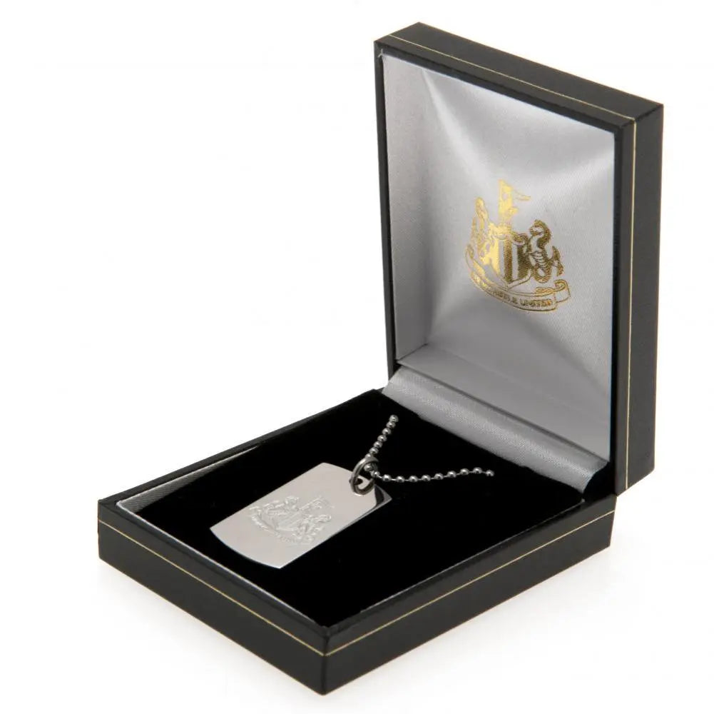 Newcastle United Enraved Dog Tag & Chain Boxed
